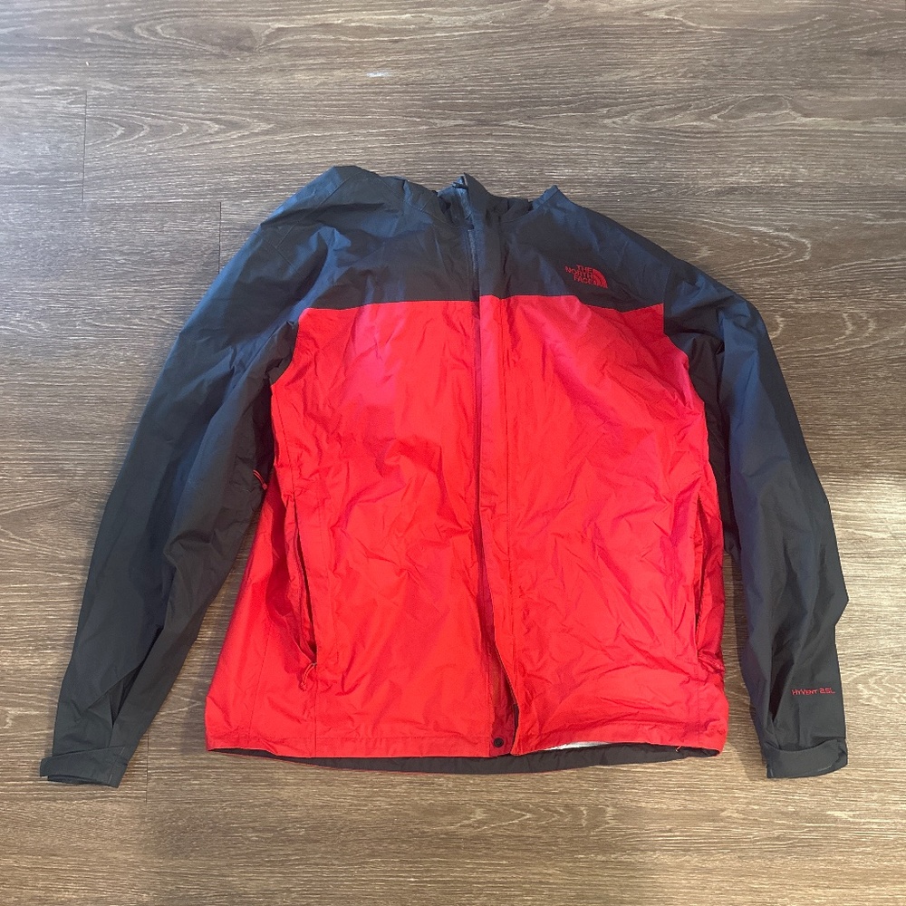Men’s Northface Raincoat